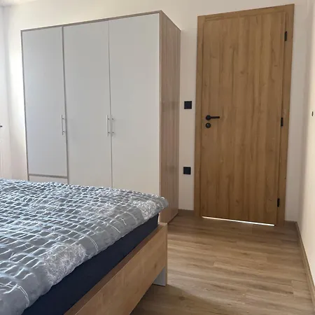Apartma Luvita